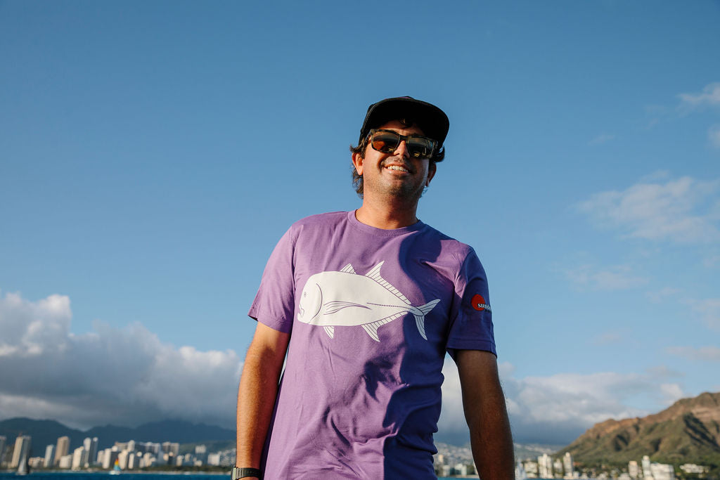 Giant Trevally / Ulua Unisex Modern Tee