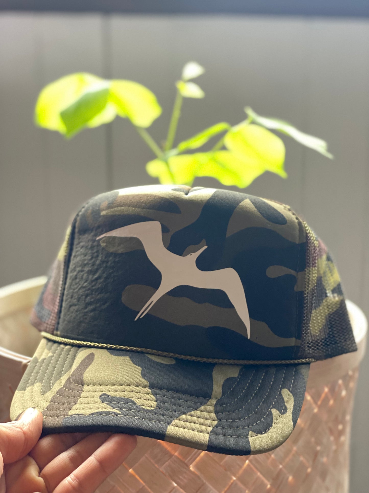 Iwa Bird Trucker Hat