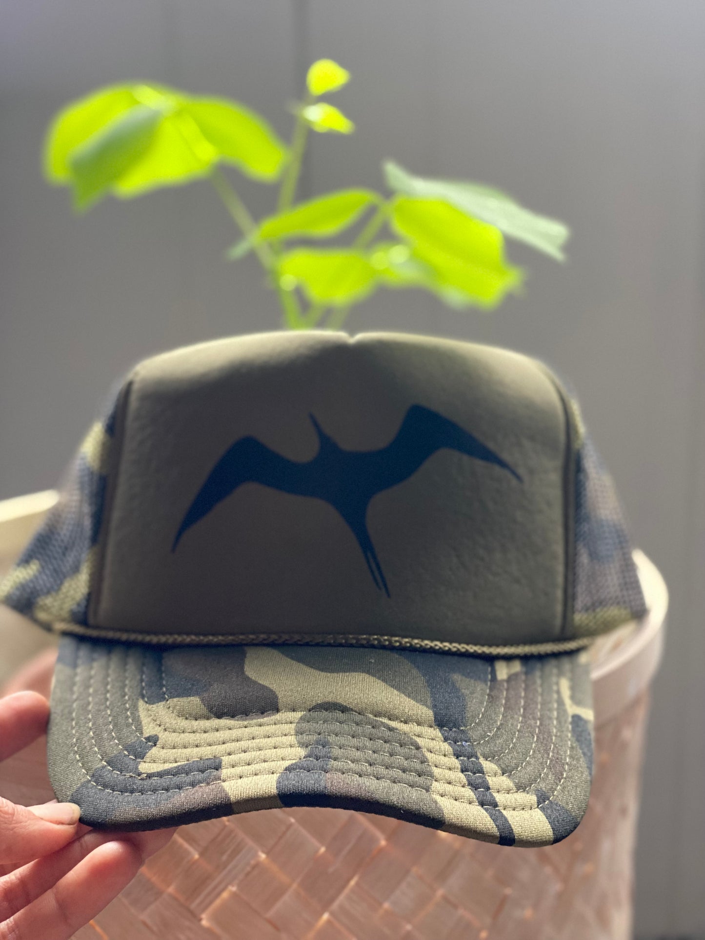 Iwa Bird Trucker Hat
